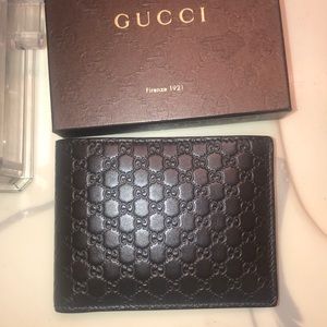 Authentic Gucci wallet